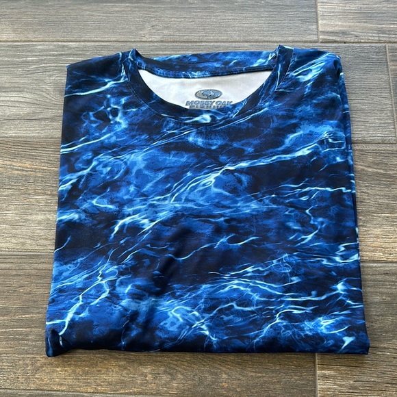 Men’s Mossy oak fishing 🎣 shirt - Picture 1 of 6